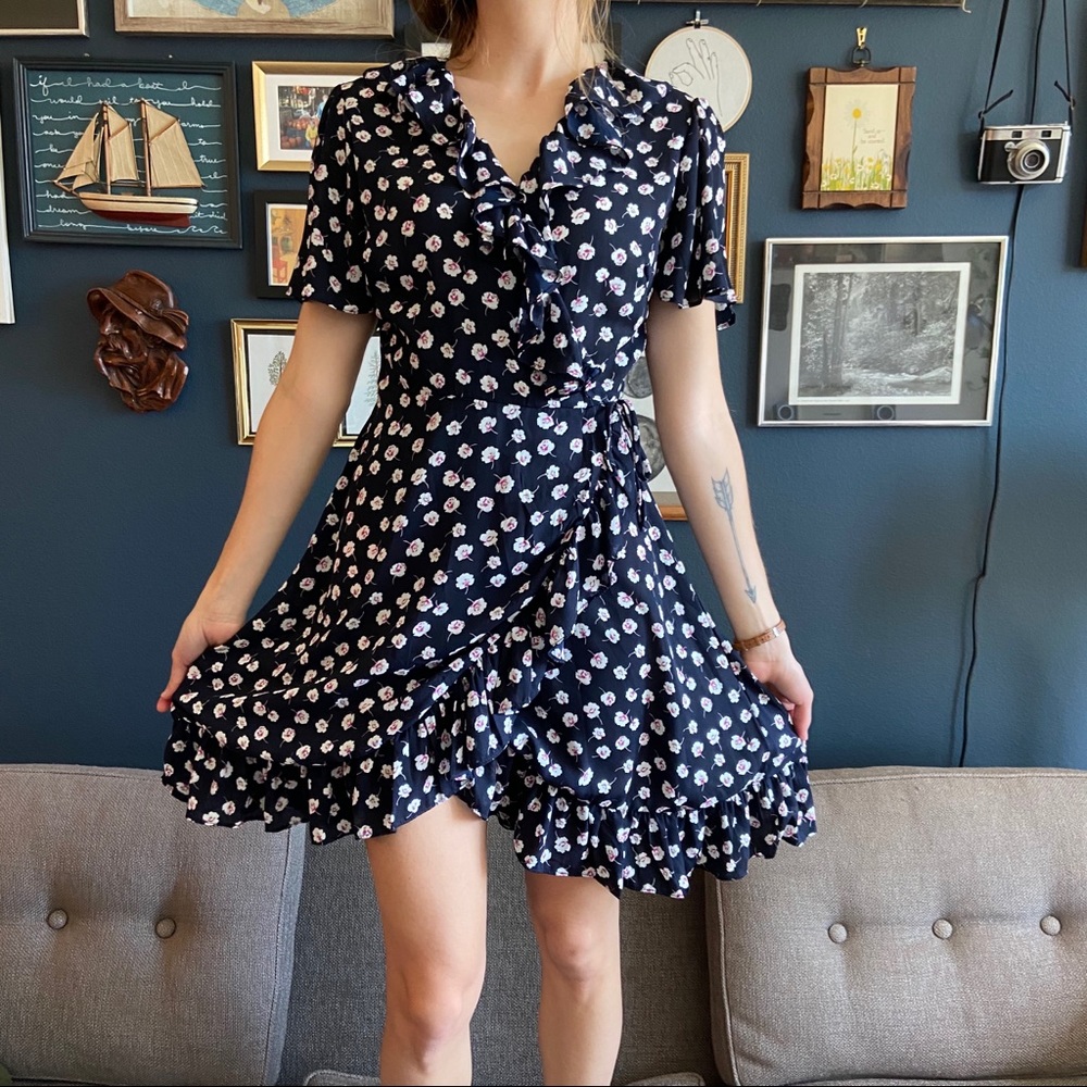 Springtime 🌸 Wrap Around Dress